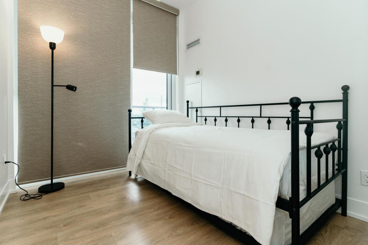 Cozy & Contemporary - Easy Access To Everything