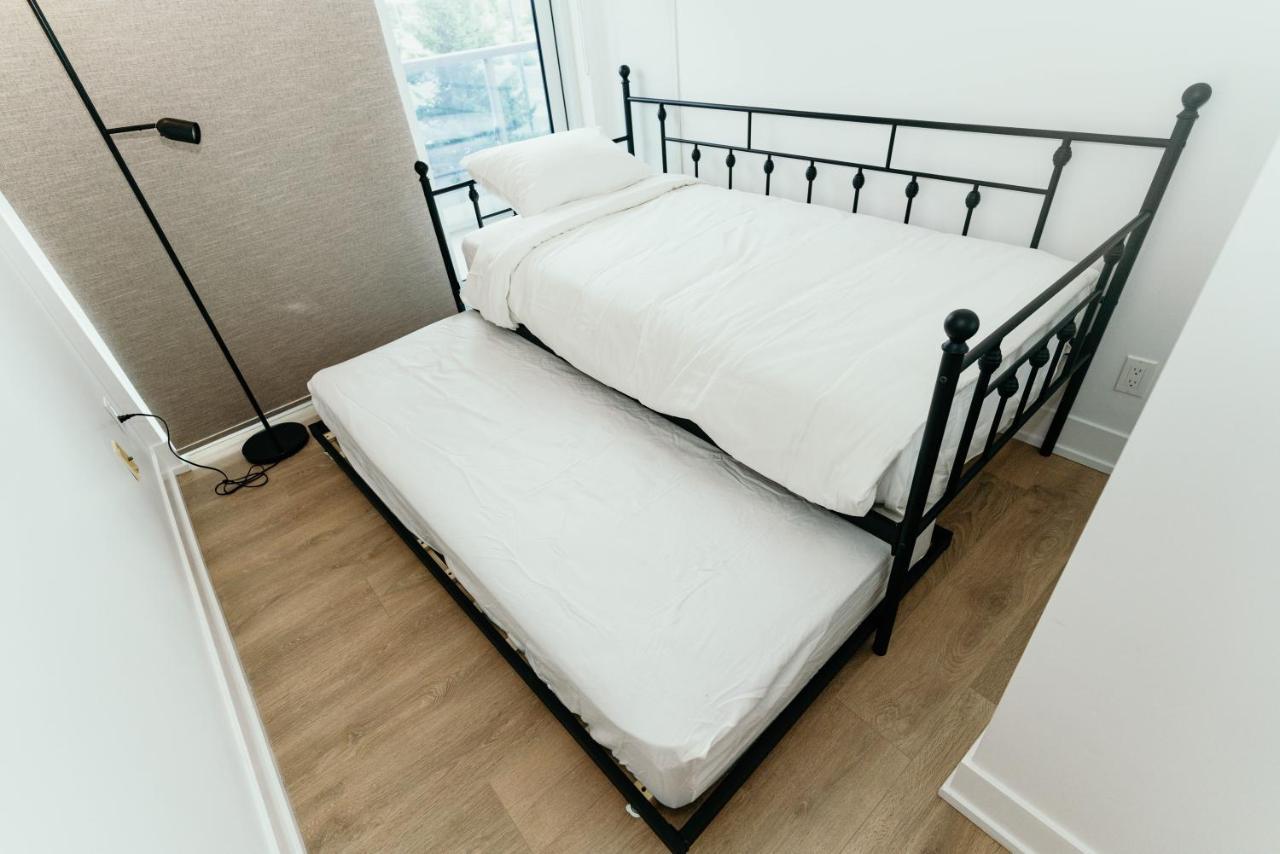 Cozy & Contemporary - Easy Access To Everything